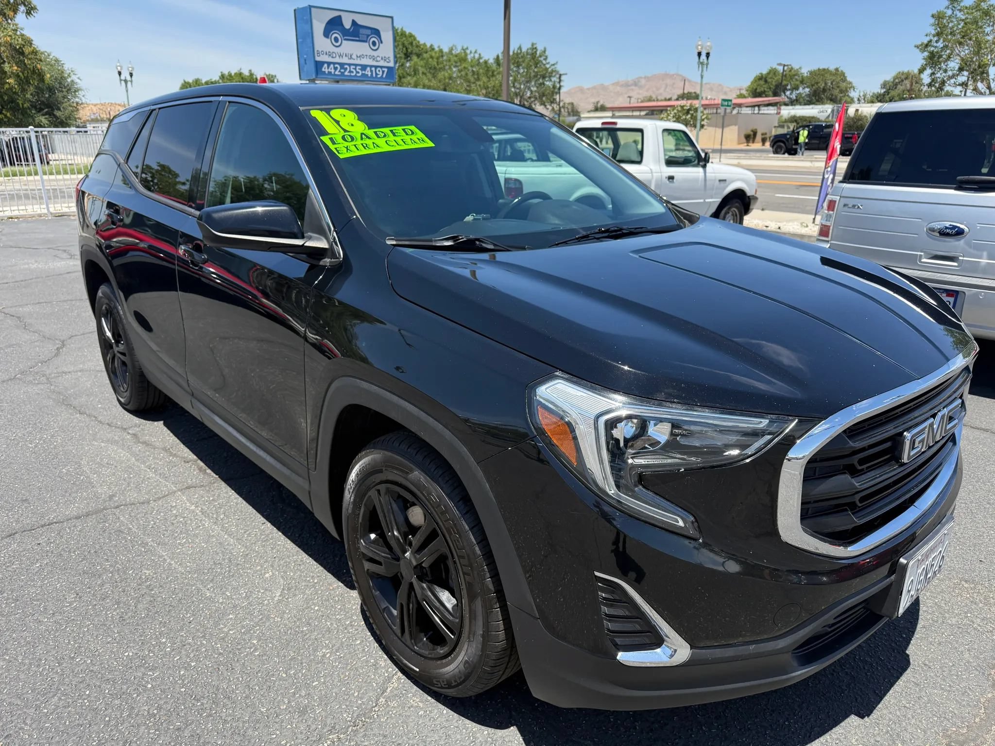 Used 2018 GMC Terrain SLE FWD image 1