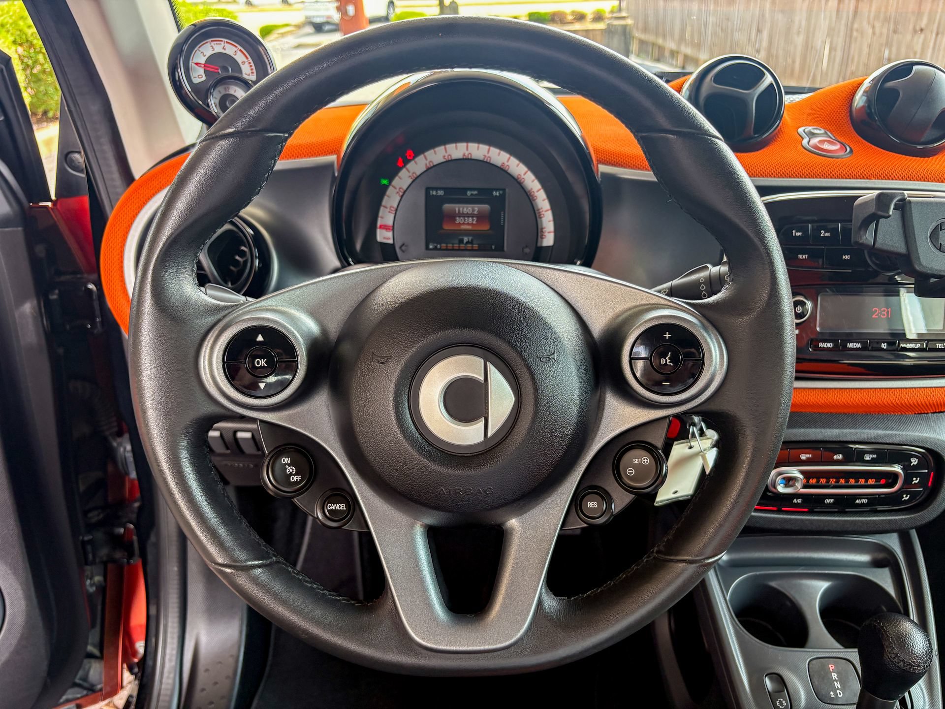 Used 2016 smart fortwo Coupe RWD image 11