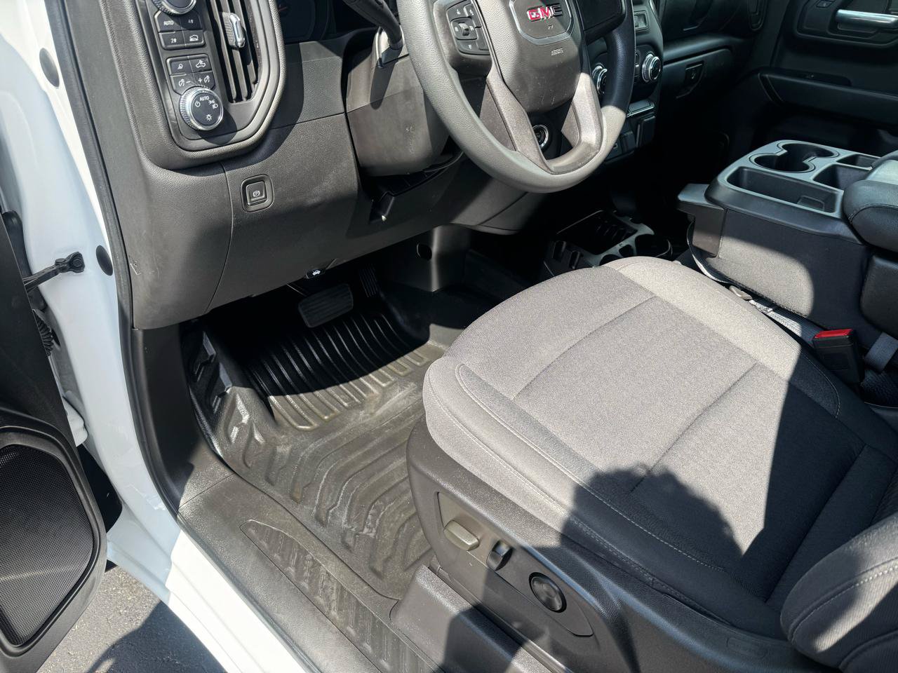 Used 2022 GMC Sierra 1500 Pro w/ 1SA Safety Plus Package AWD/4WD image 14