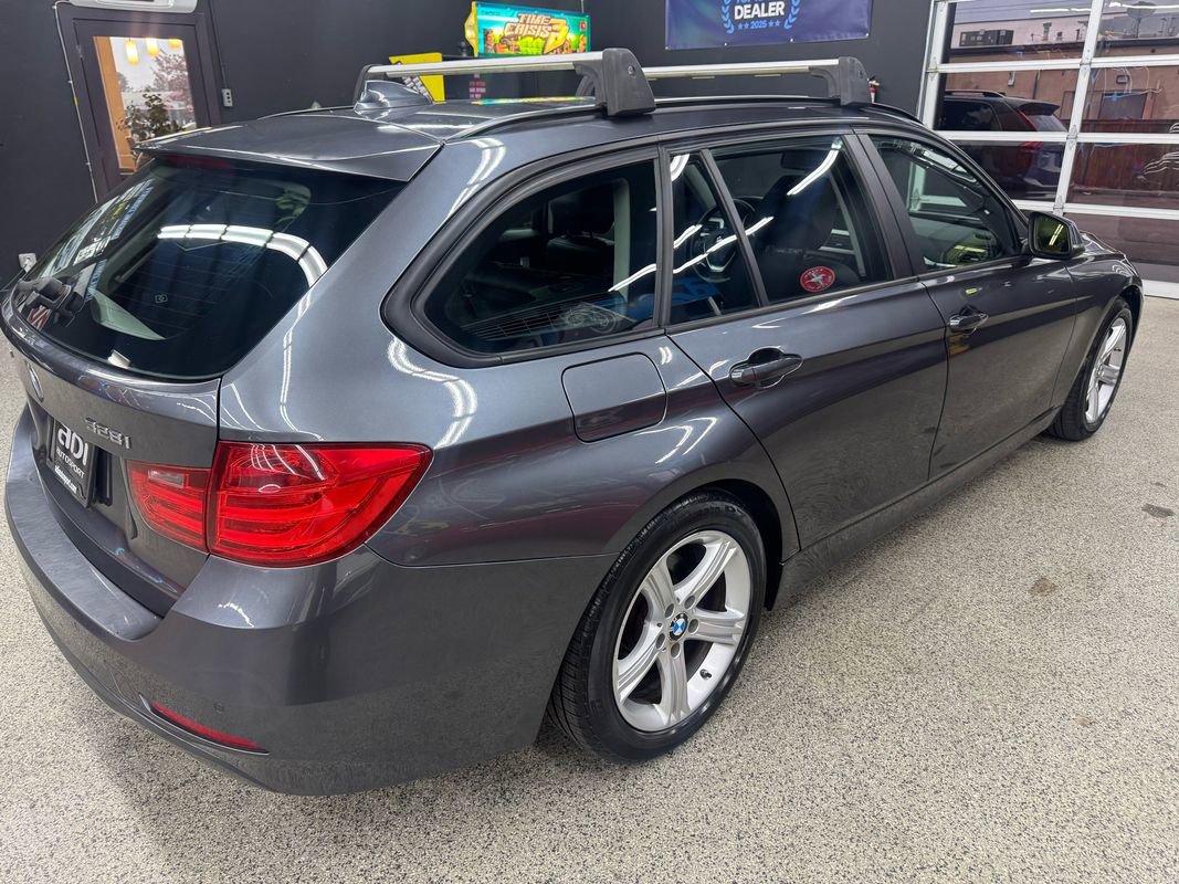 Used 2014 BMW 328i xDrive Wagon AWD/4WD image 5