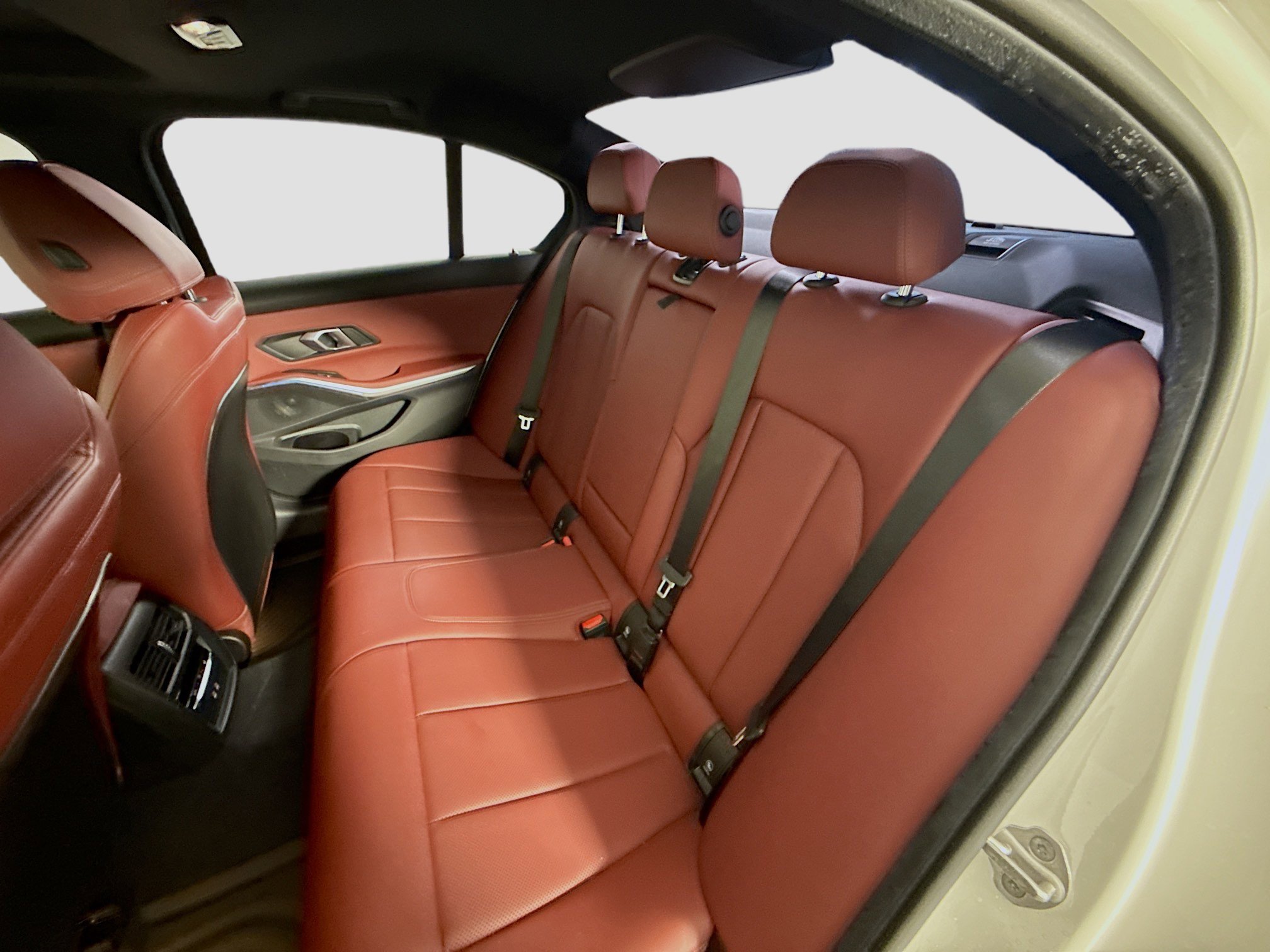 Used 2024 BMW 330i Sedan w/ Convenience Package image 25