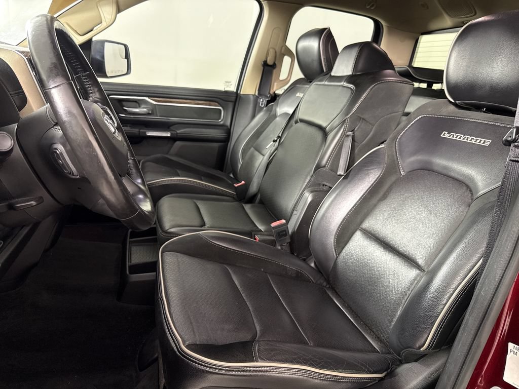 Used 2019 RAM 1500 Laramie AWD/4WD image 11