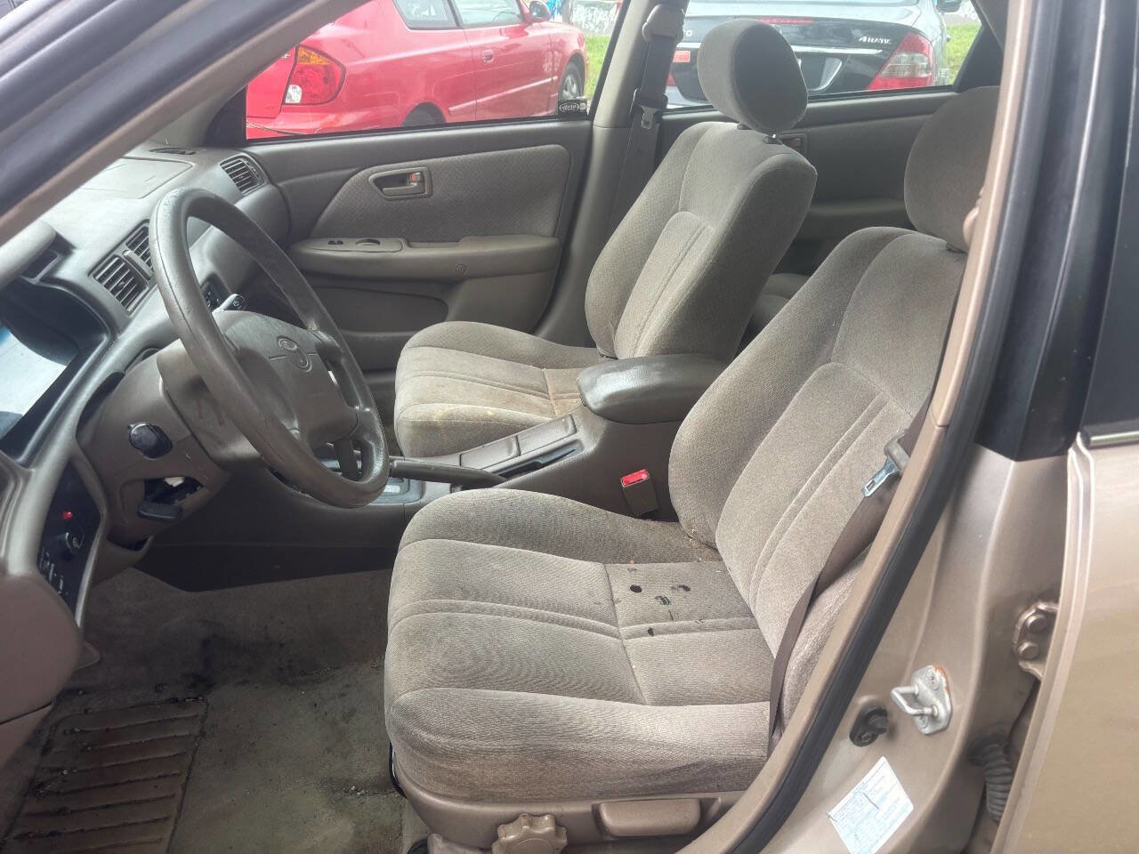 Used 2000 Toyota Camry LE FWD image 13