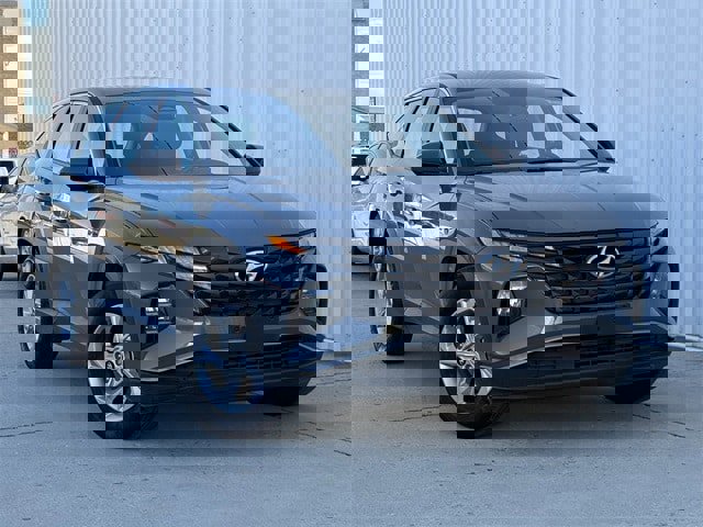 Used 2024 Hyundai Tucson SE image 2