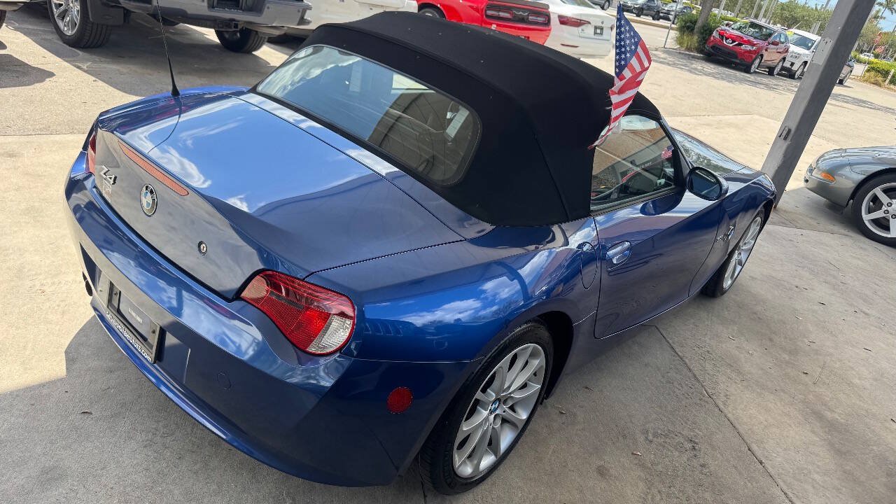 Used 2007 BMW Z4 3.0i RWD image 5