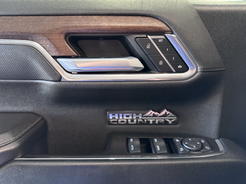 Certified 2023 Chevrolet Silverado 1500 High Country w/ High Country Premium Package AWD/4WD image 28