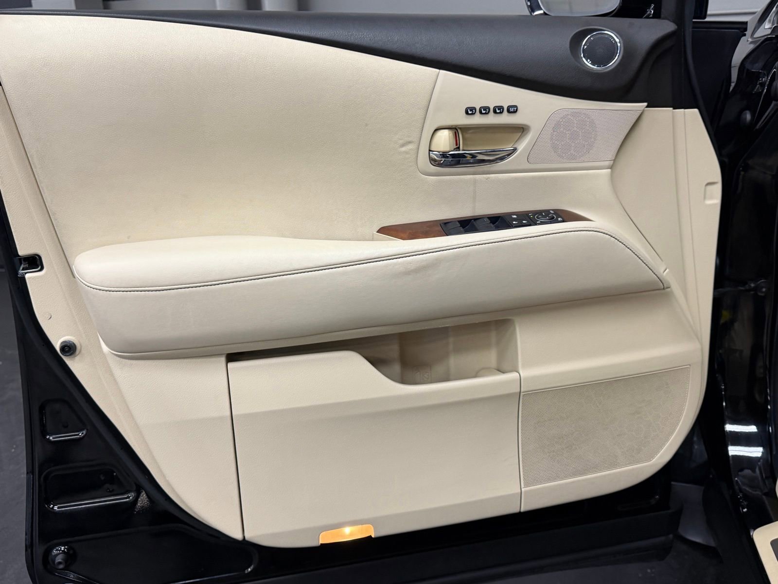 Used 2014 Lexus RX 350 FWD w/ Navigation Package image 18