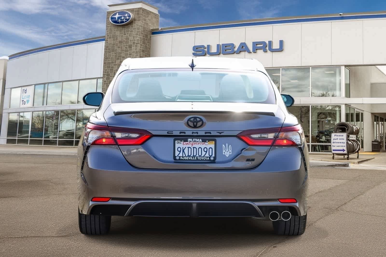 Used 2024 Toyota Camry SE w/ Audio Upgrade Package FWD image 5