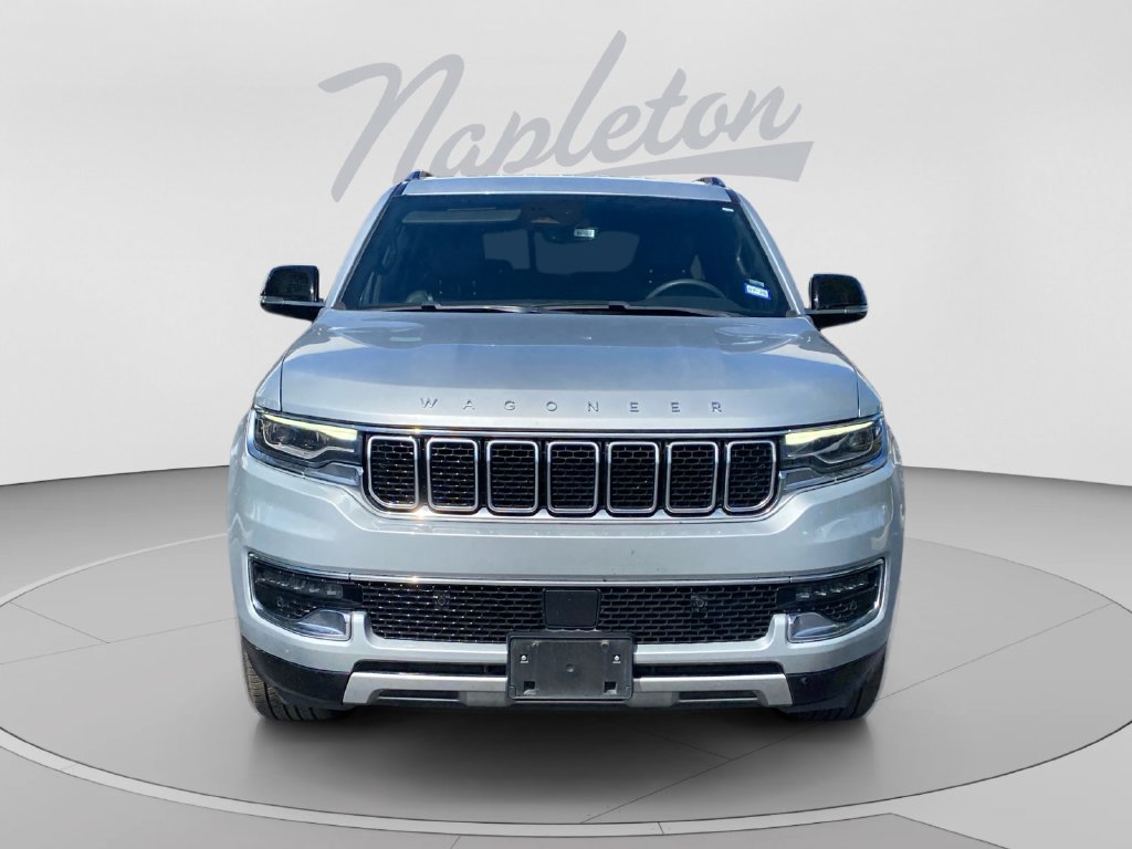 Used 2024 Jeep Wagoneer L Series II w/ Flexible Seating Group RWD image 9