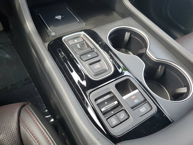 Certified 2025 Honda Pilot Black Edition image 27