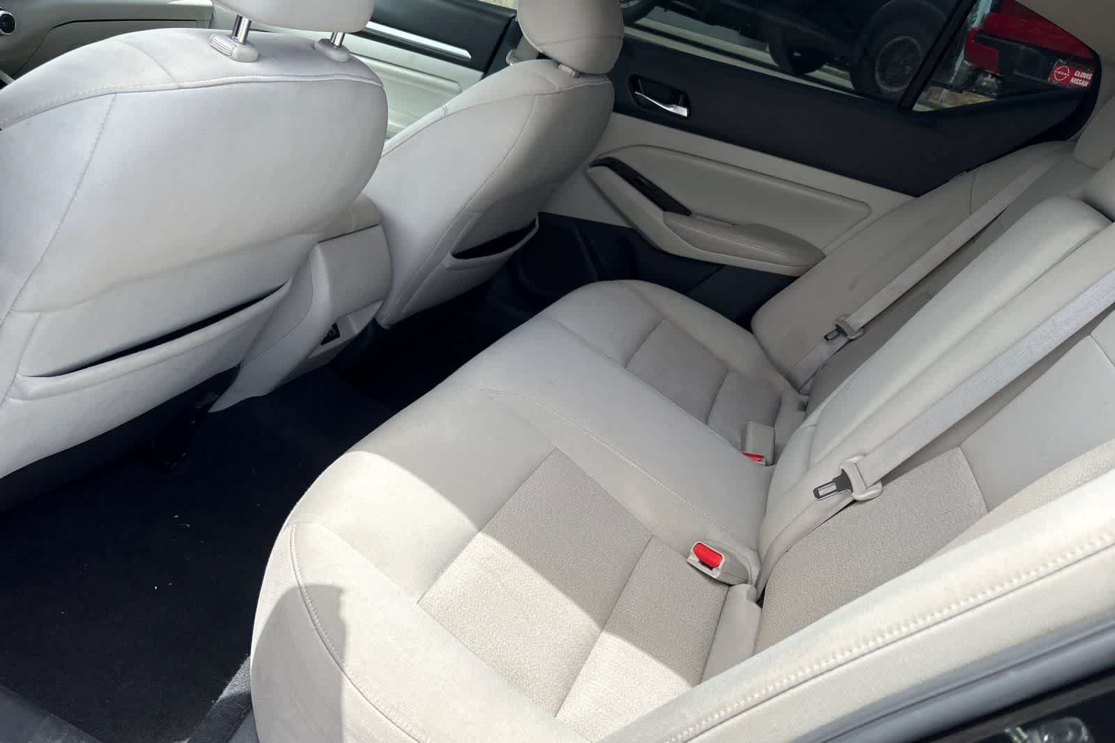Used 2021 Nissan Altima 2.5 SV FWD image 5