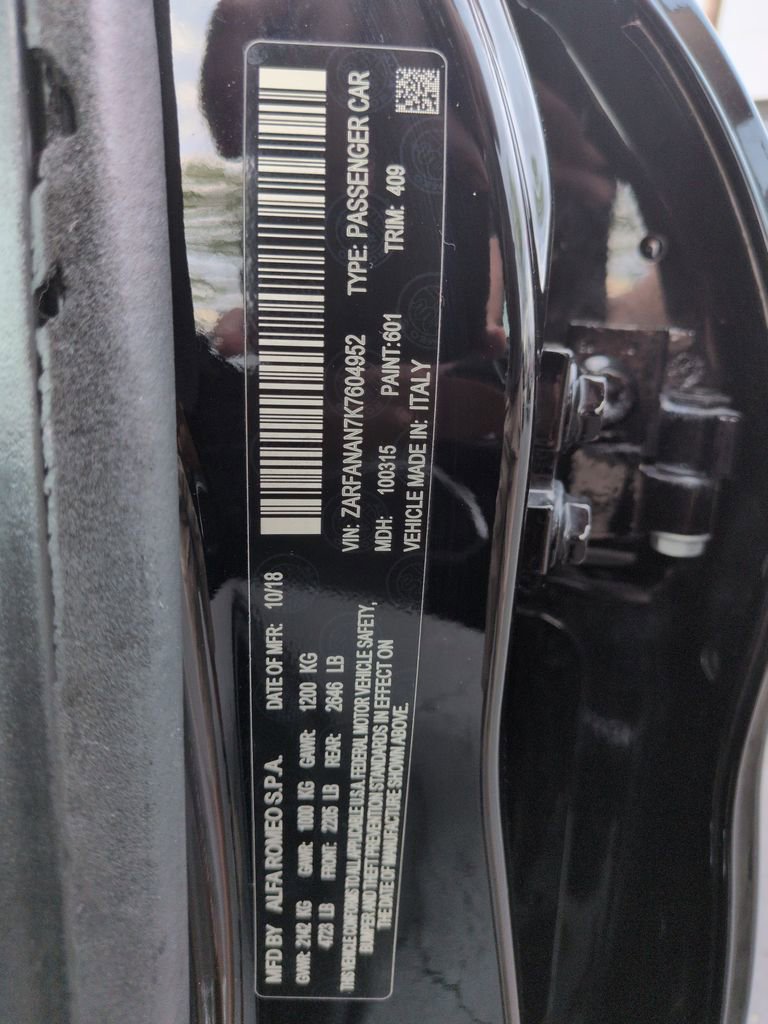 Used 2019 Alfa Romeo Giulia AWD image 29