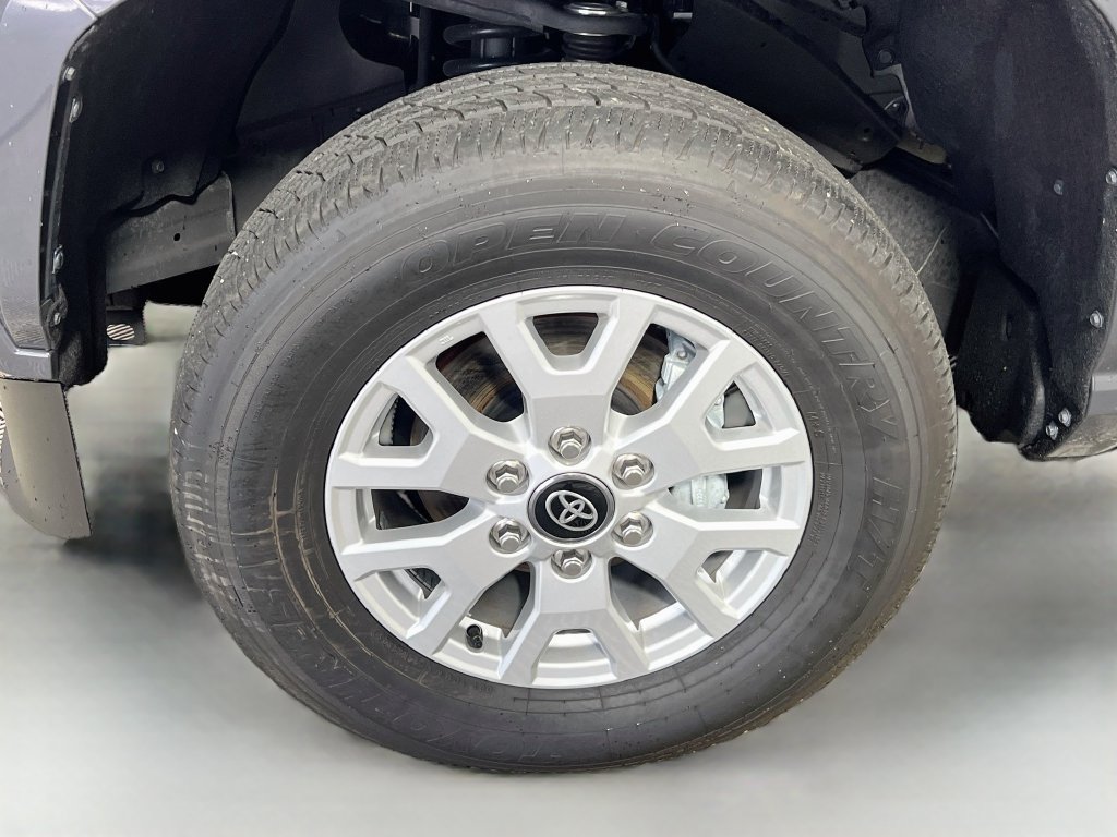 Used 2026 Toyota Tacoma SR5 AWD/4WD image 10