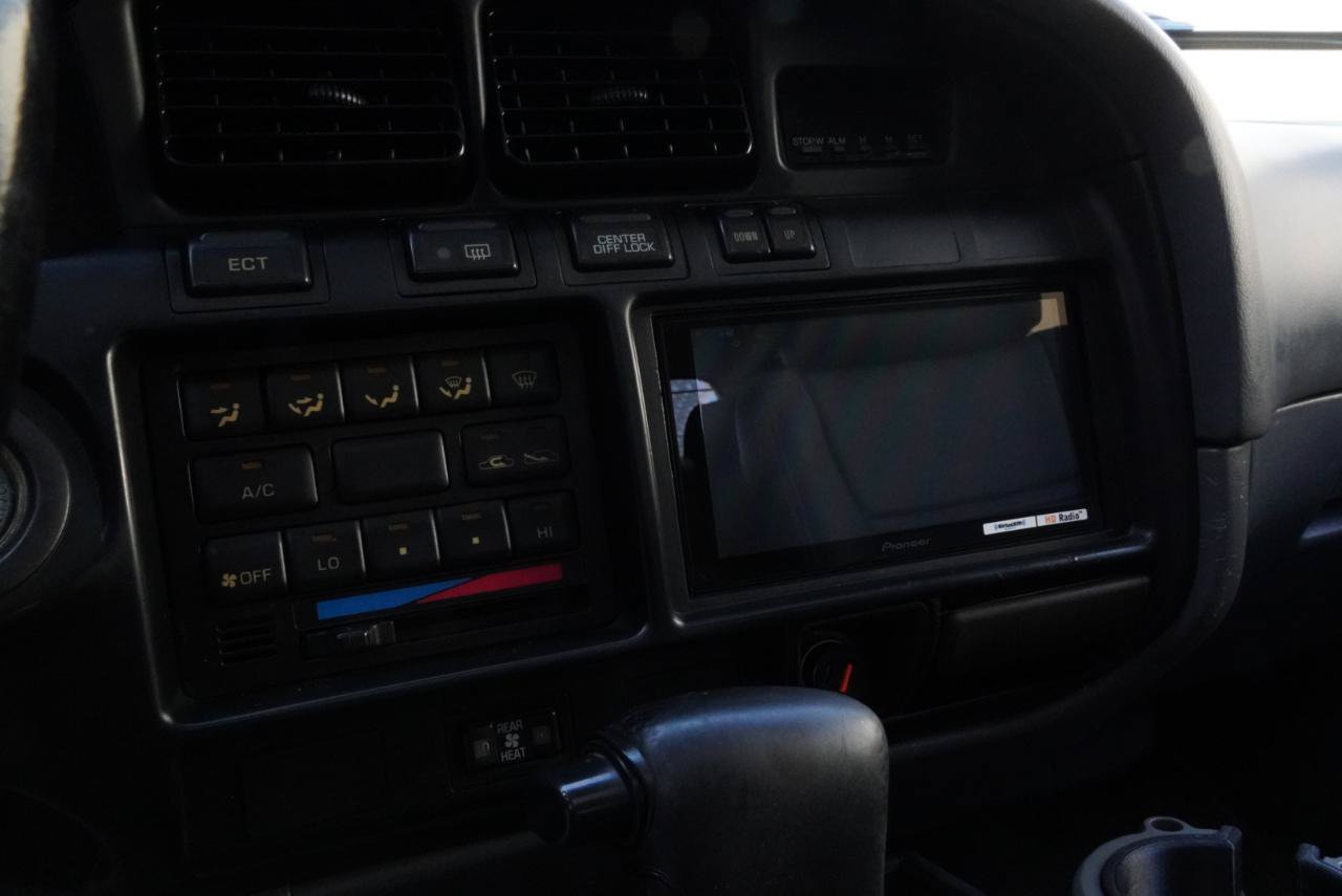 Used 1994 Toyota Land Cruiser AWD/4WD image 34