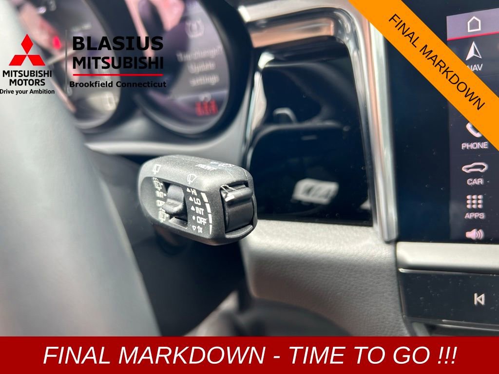 Used 2022 Porsche Macan image 60