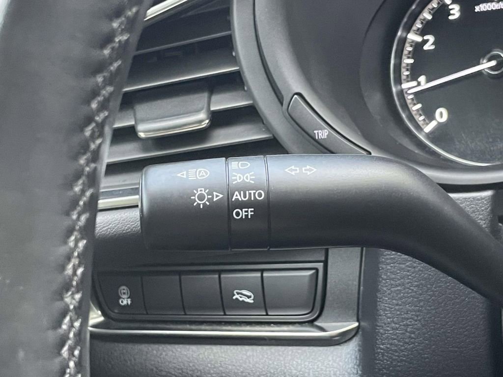 Used 2022 MAZDA CX-30 AWD 2.5 S w/ Premium Package image 21