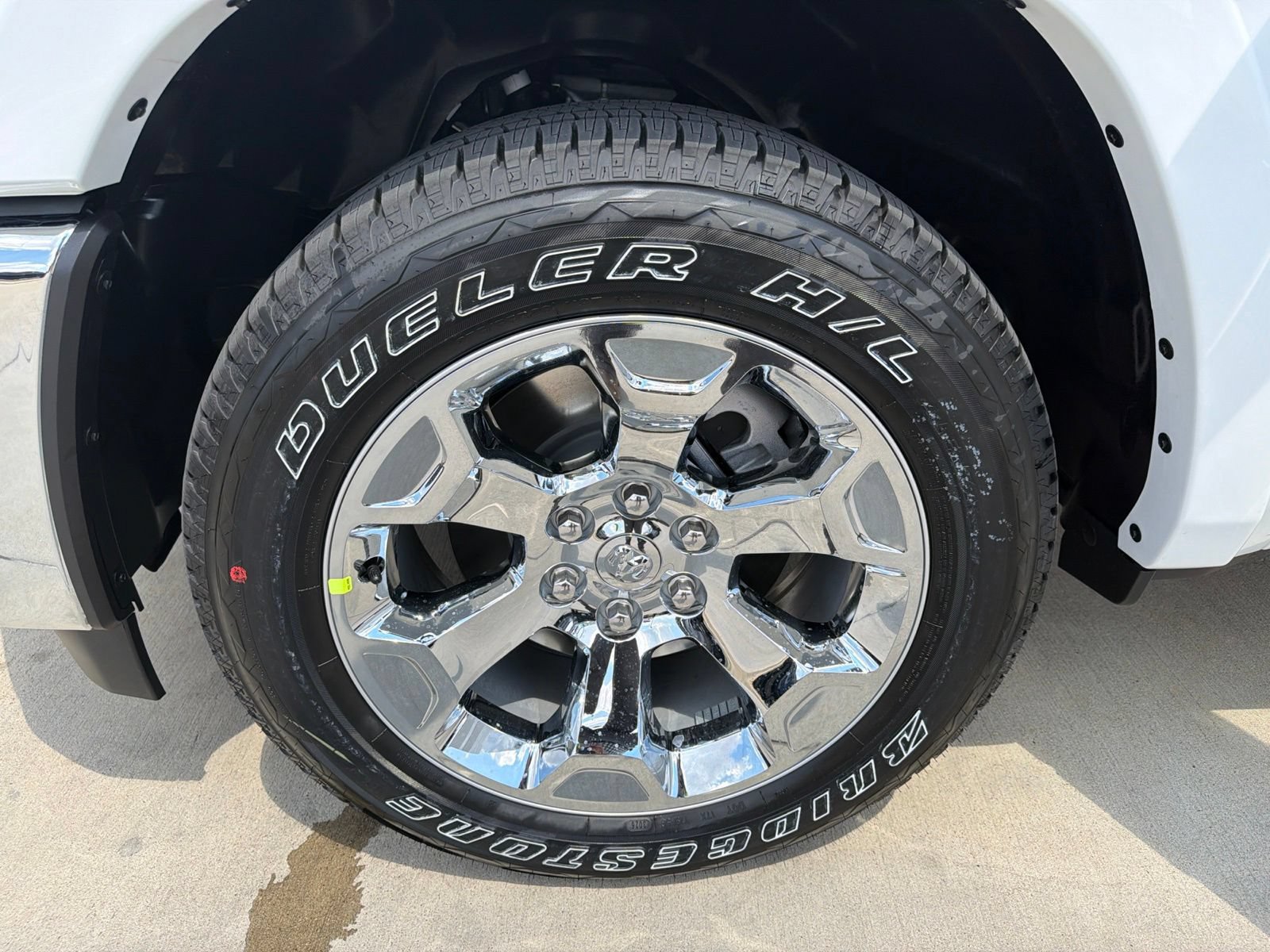 New 2027 RAM 1500 4x4 Crew Cab image 13