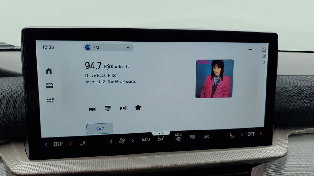 New 2026 Ford Explorer Active image 27