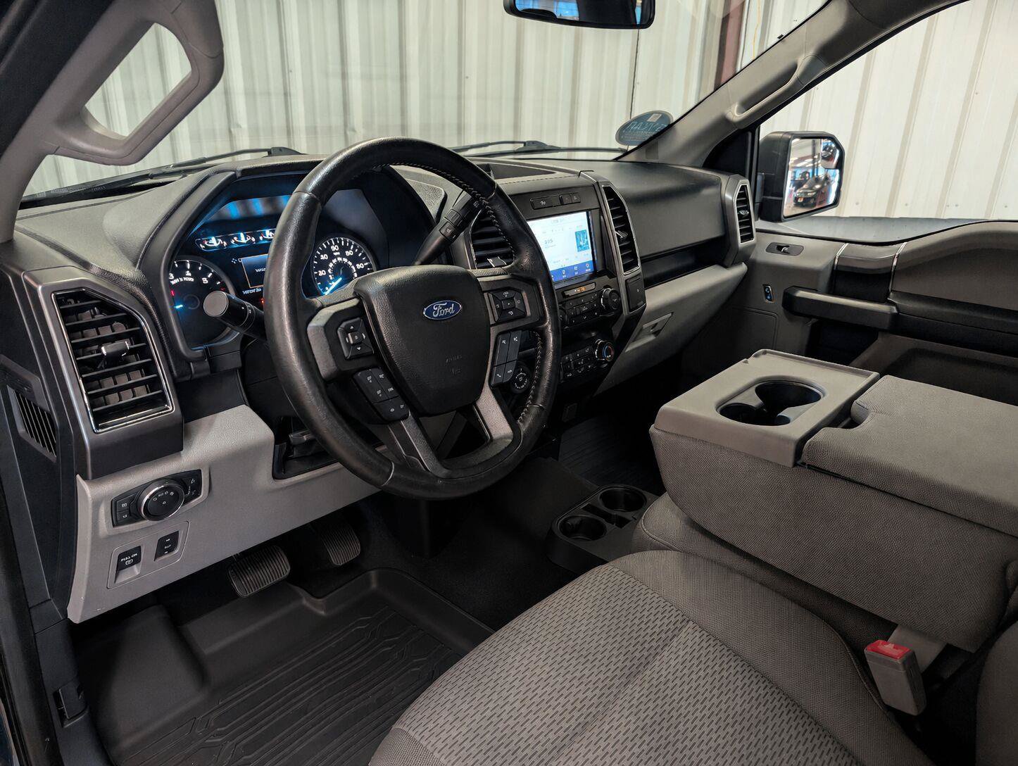 Used 2019 Ford F150 XLT w/ Equipment Group 302A Luxury AWD/4WD image 3