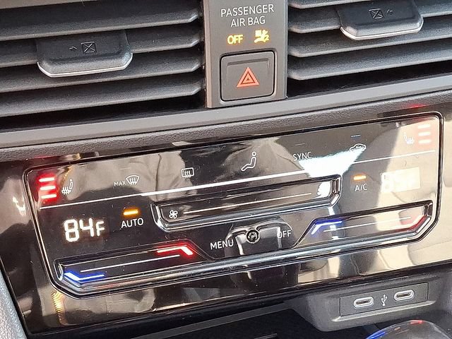 New 2026 Volkswagen Jetta SE FWD image 12