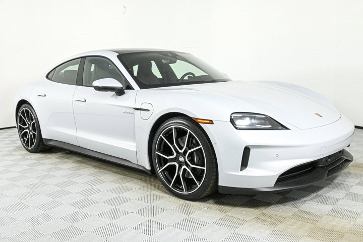 New 2025 Porsche Taycan image 26