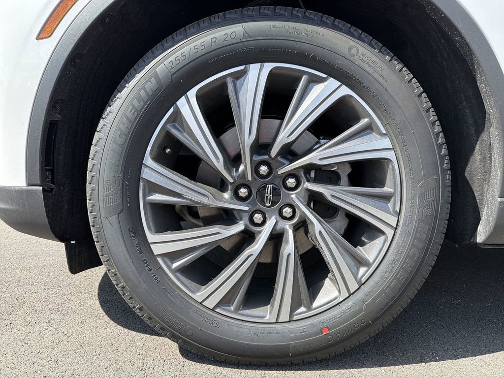 Used 2026 Lincoln Aviator 2WD image 19