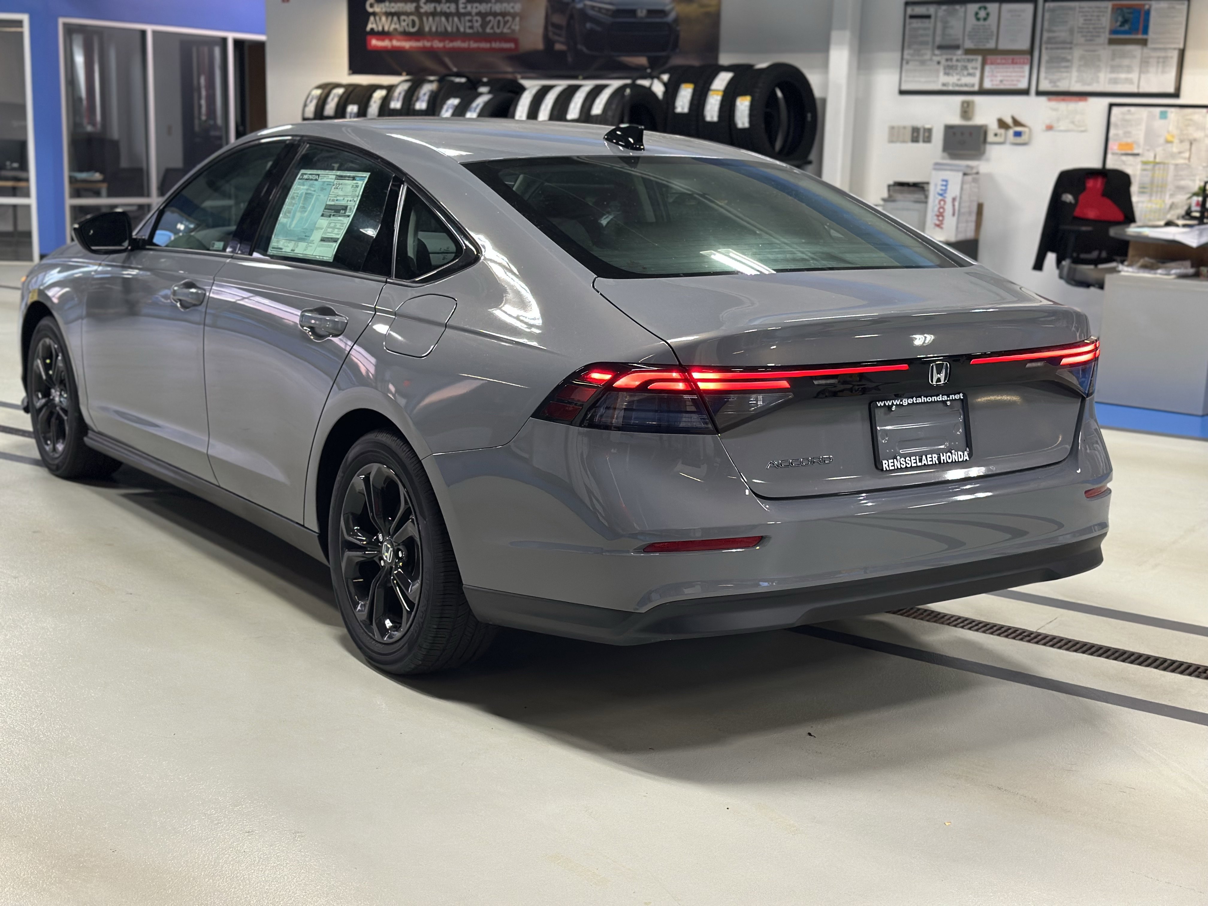 New 2025 Honda Accord SE image 7