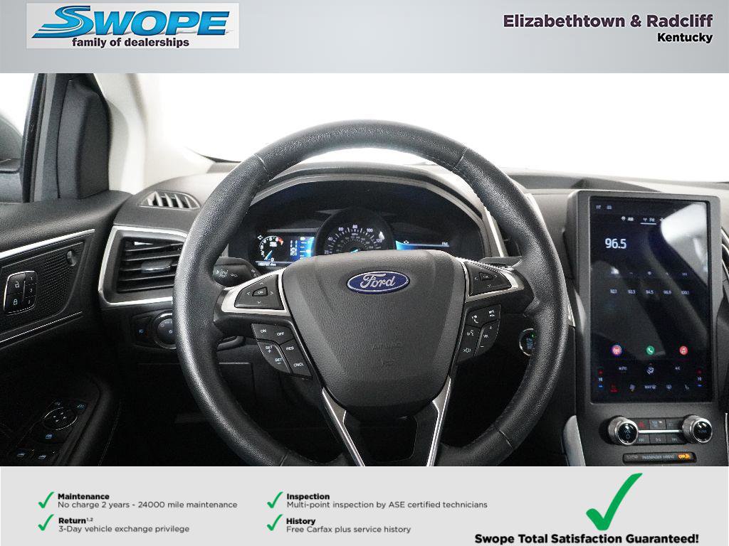 Used 2024 Ford Edge Titanium image 16