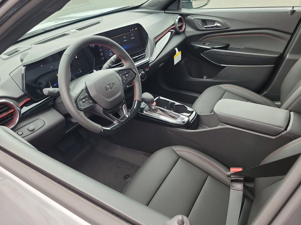 New 2026 Chevrolet Trax RS w/ Driver Confidence Package FWD image 3