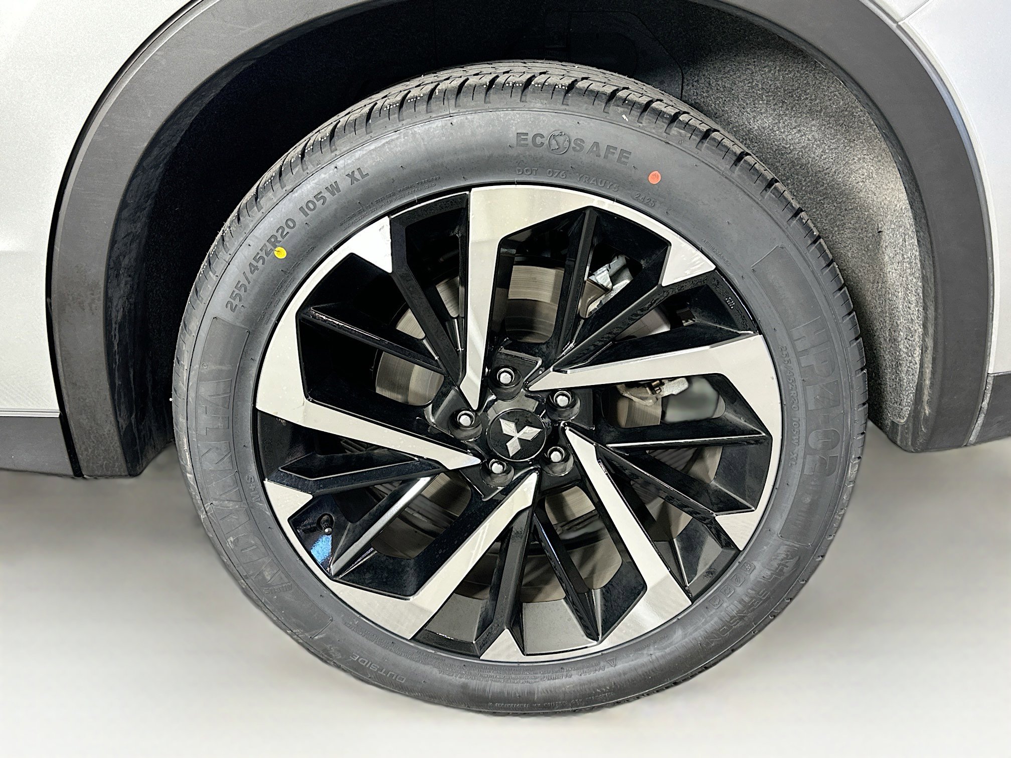 Used 2024 Mitsubishi Outlander SE image 11