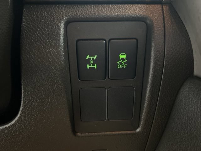 Used 2010 Toyota Land Cruiser AWD/4WD image 26
