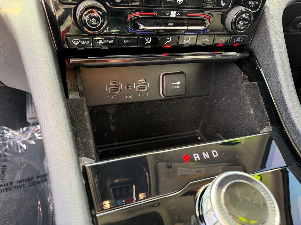 Certified 2022 Jeep Grand Cherokee Limited w/ Trailer Tow Prep Group (B) image 27