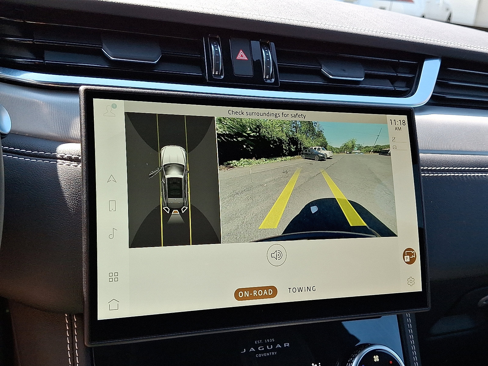 Used 2025 Jaguar F-PACE R-Dynamic S image 21