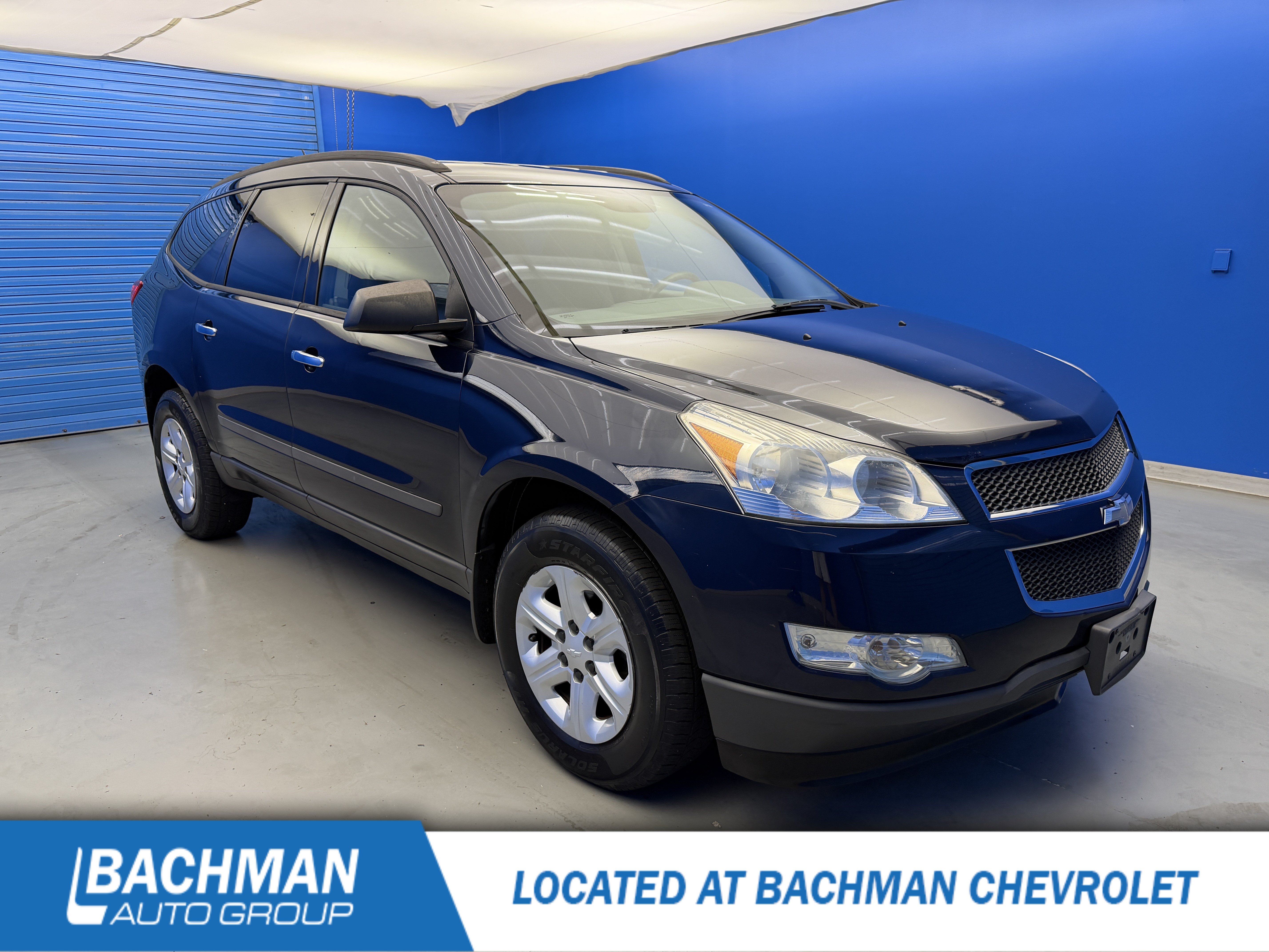 Used 2012 Chevrolet Traverse LS FWD image 1