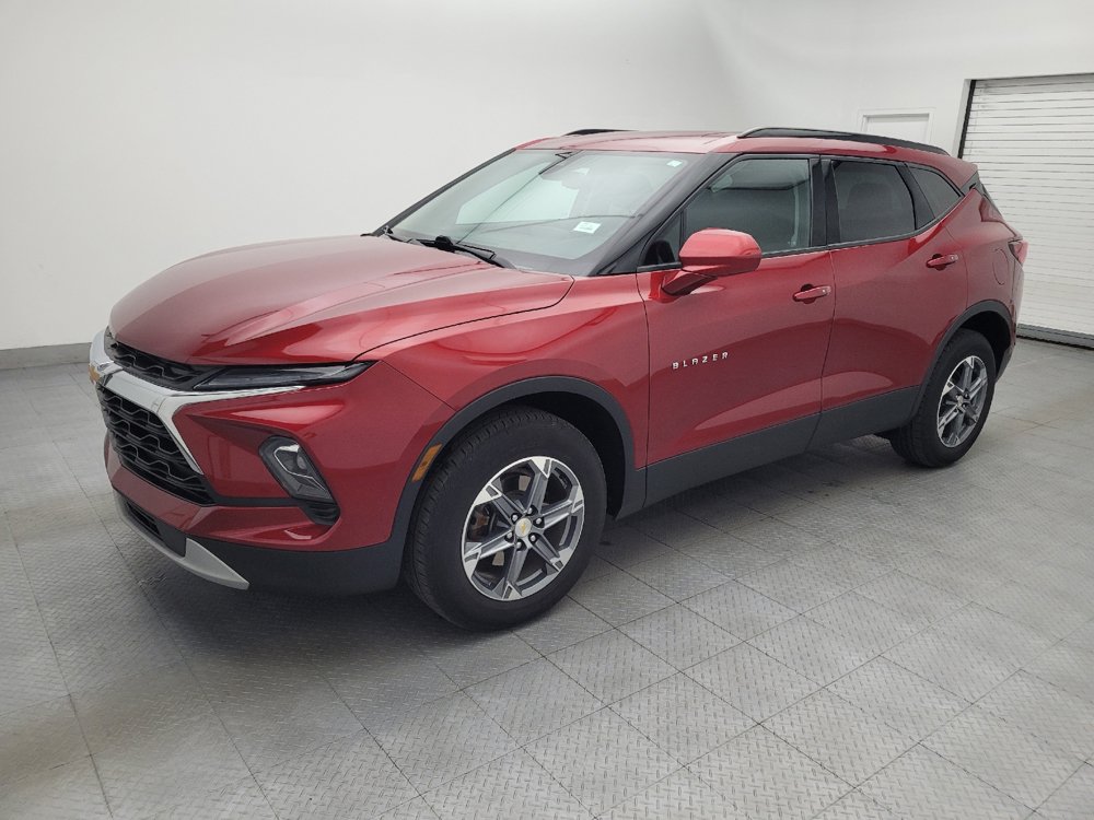 Used 2024 Chevrolet Blazer LT w/ Convenience Package FWD image 2