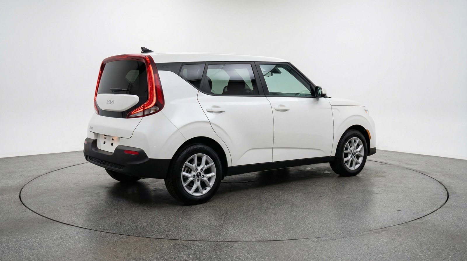 Used 2025 Kia Soul LX w/ LX Technology Package image 9