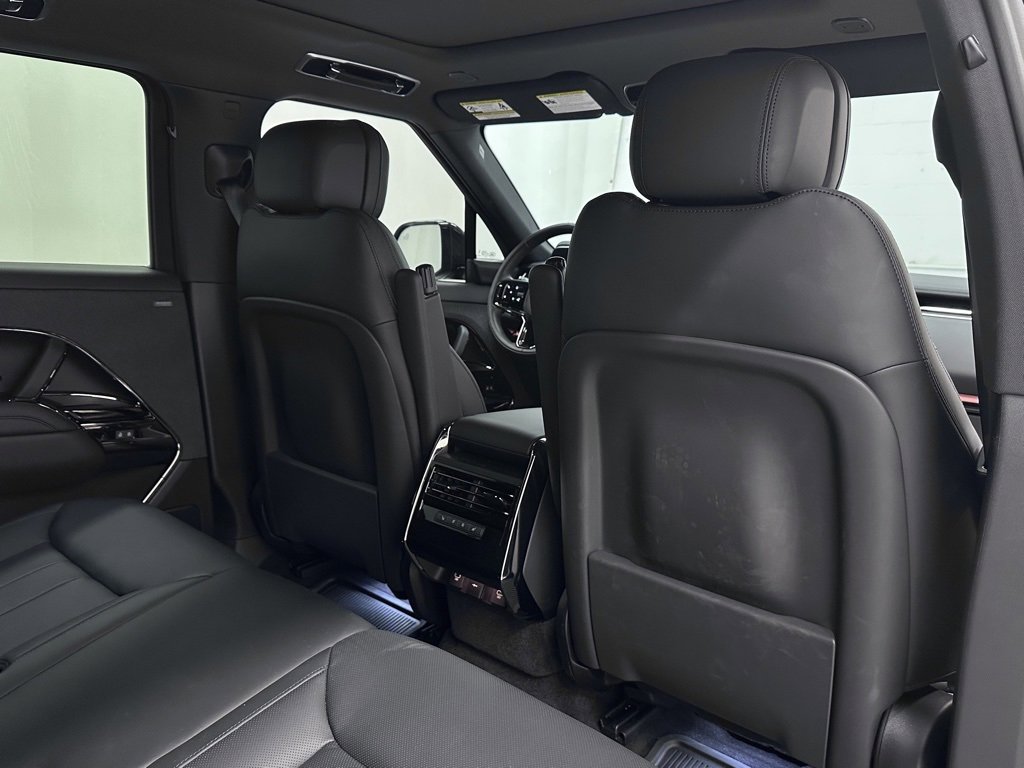 Used 2025 Land Rover Range Rover Sport Dynamic SE image 19