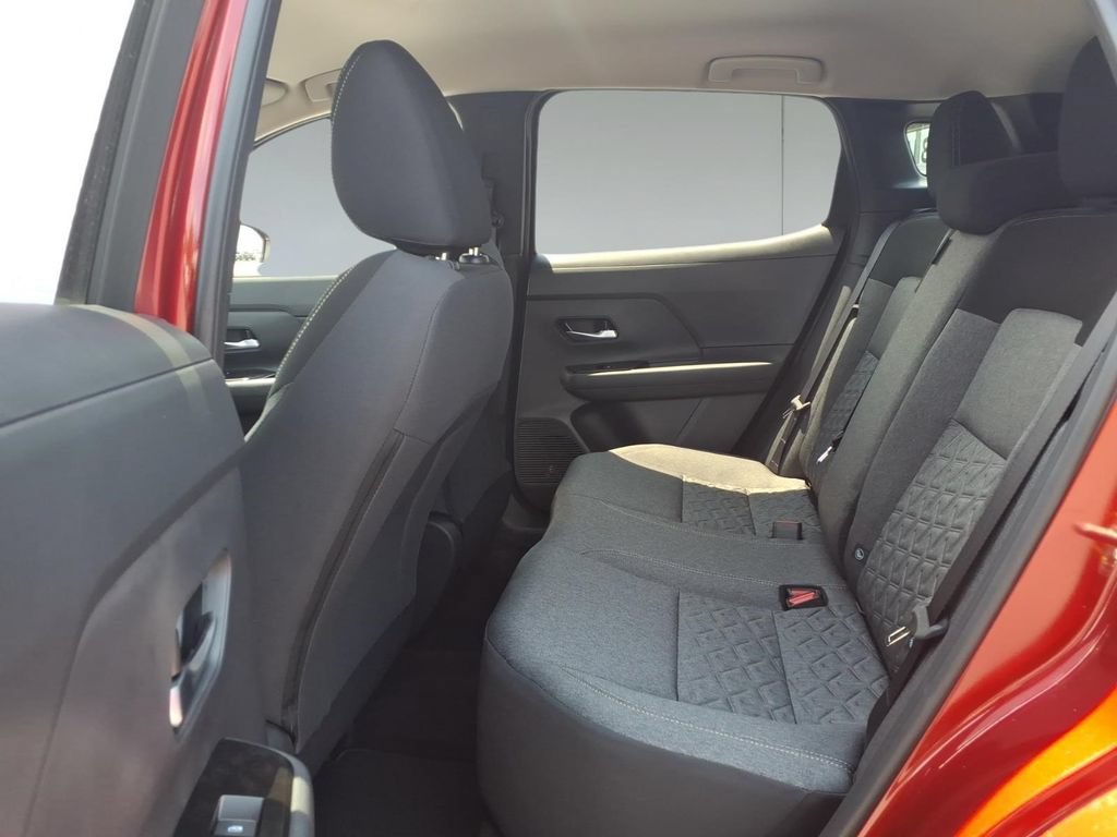 New 2026 Nissan Kicks SV w/ Cold Weather Package FWD image 10