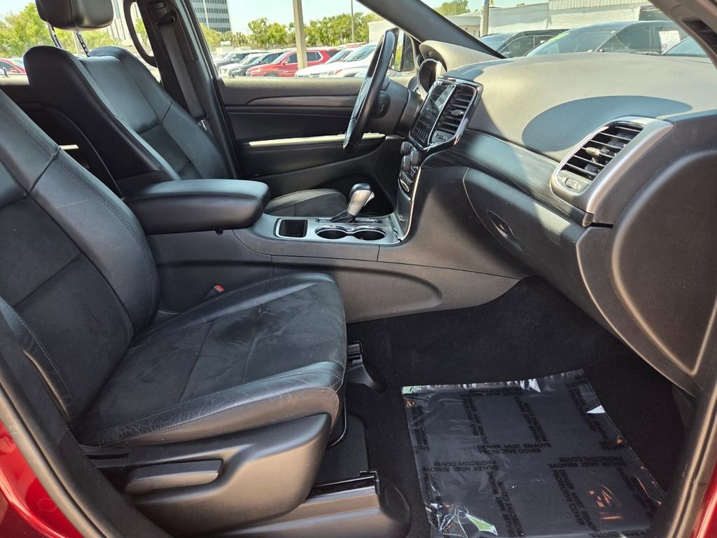Used 2021 Jeep Grand Cherokee Laredo X RWD image 14