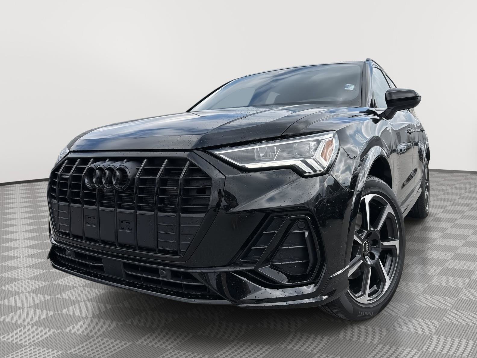 Used 2025 Audi Q3 2.0T Premium Plus w/ Premium Plus Package