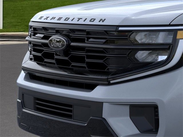 New 2025 Ford Expedition Platinum w/ Stealth Performance Package image 17