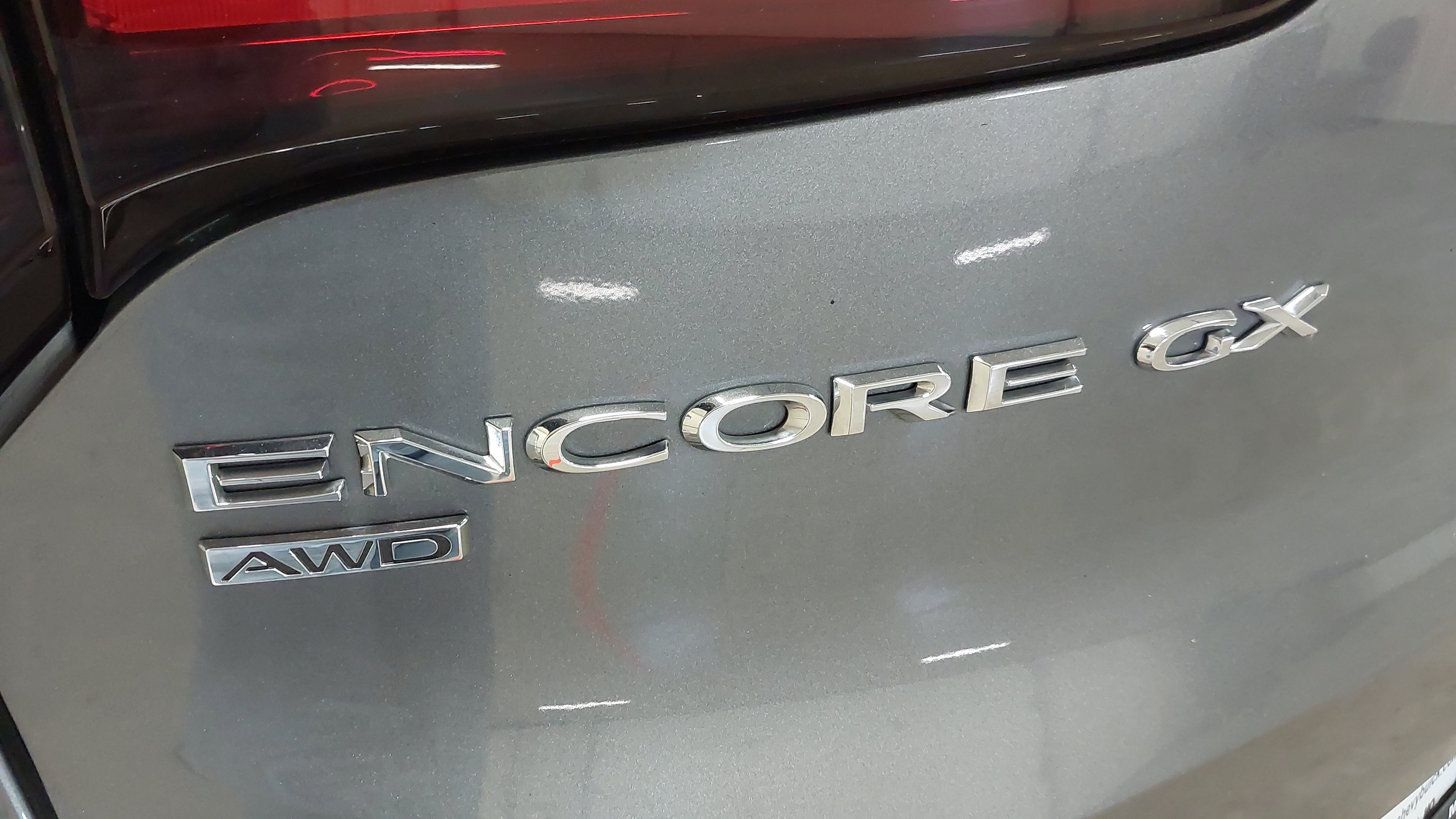 Used 2022 Buick Encore GX Essence w/ Experience Buick Package AWD/4WD image 31