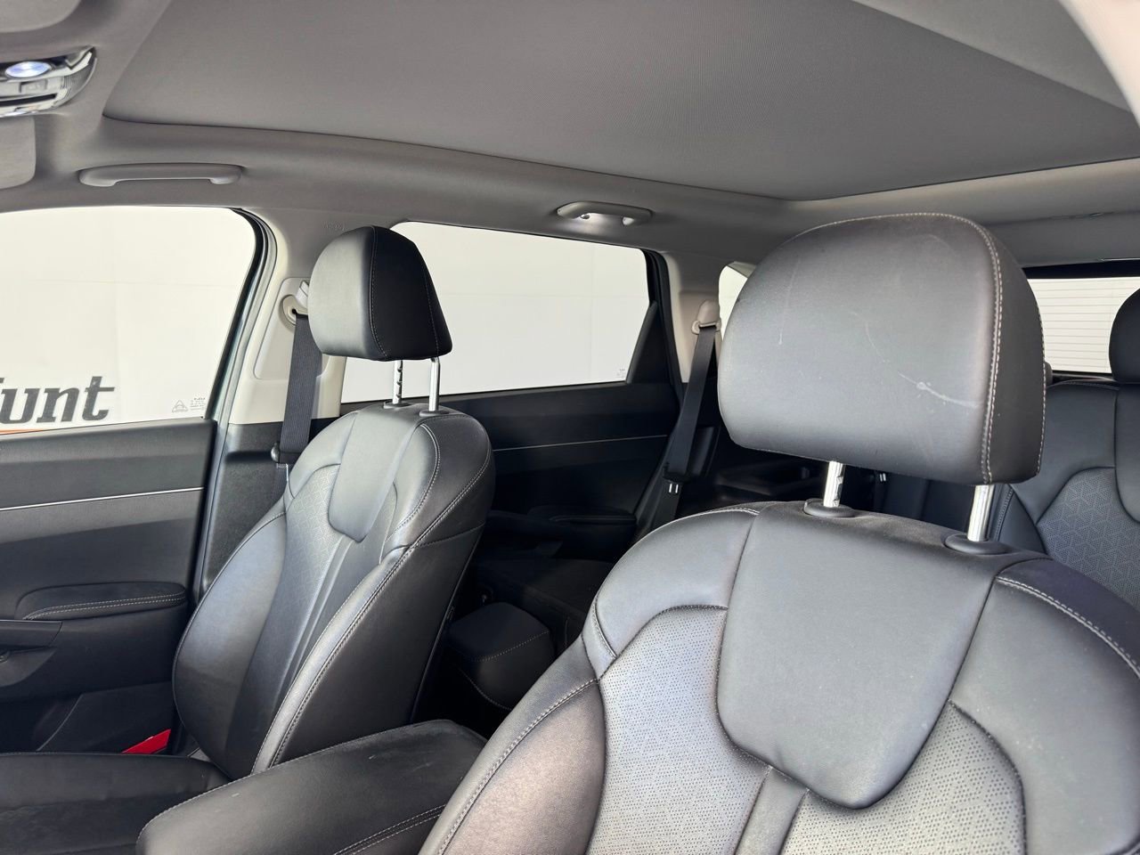 Used 2023 Kia Sorento X-Line EX image 3
