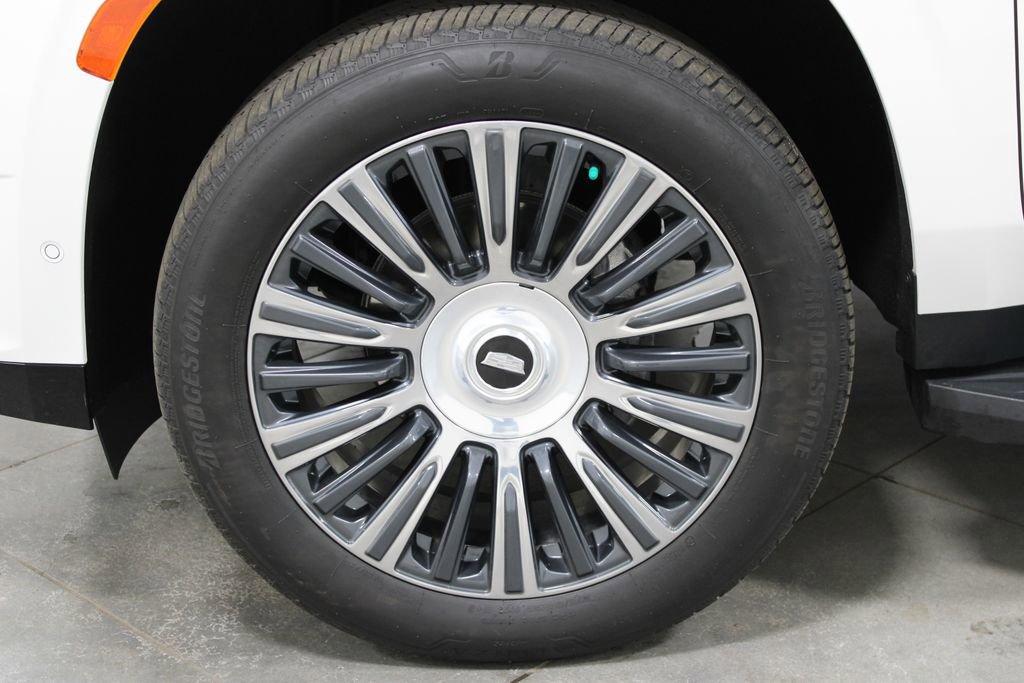Used 2023 Cadillac Escalade Premium Luxury w/ LPO, Illumination Package RWD image 21