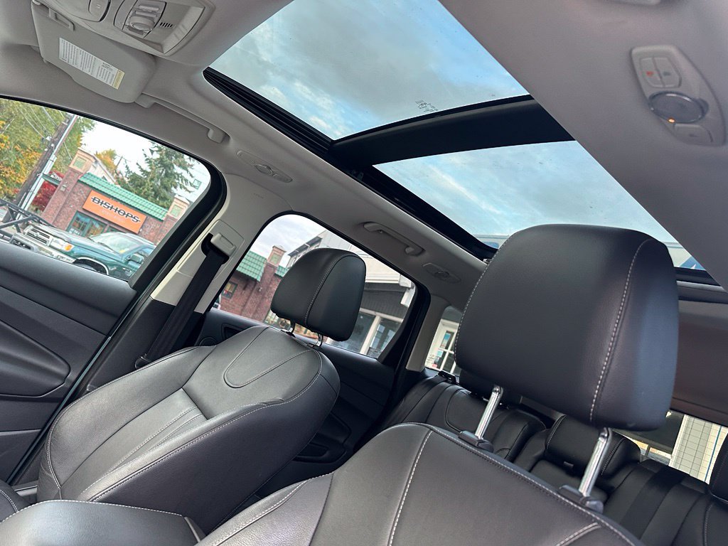 Used 2013 Ford Escape Titanium w/ Parking Technology Pkg AWD/4WD image 13