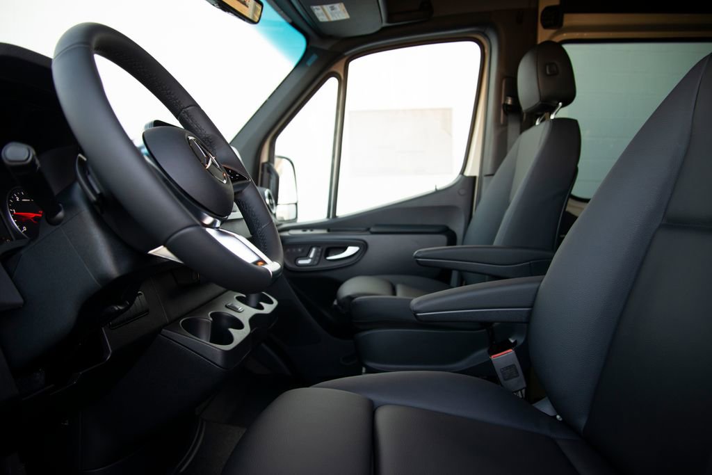 New 2026 Mercedes-Benz Sprinter 2500 image 12