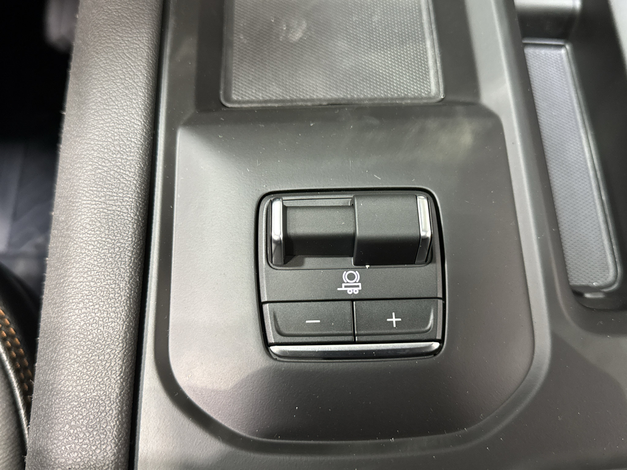 New 2026 GMC Sierra 2500 AT4 w/ AT4 Premium Plus Package AWD/4WD image 36
