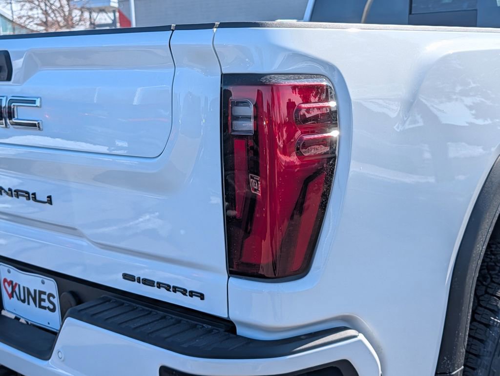 New 2026 GMC Sierra 3500 Denali w/ Denali Reserve Package image 21