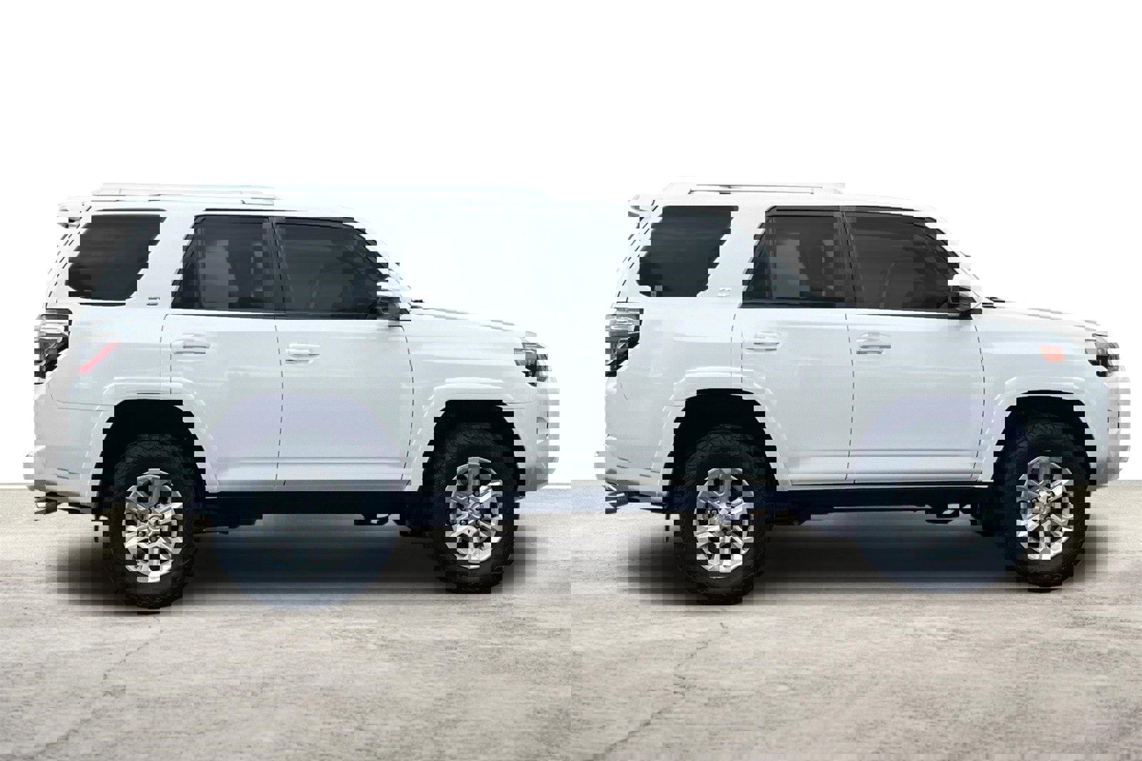 Used 2018 Toyota 4Runner SR5 image 9