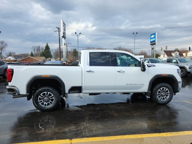 New 2025 GMC Sierra 2500 SLT w/ SLT Convenience Package image 4